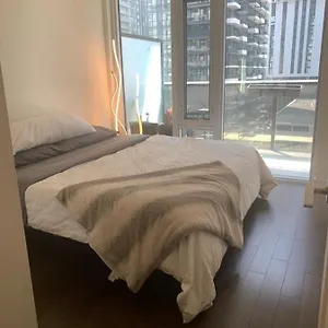  Apartment Beautiful 1bd Entertainment Disrtrict. Canada